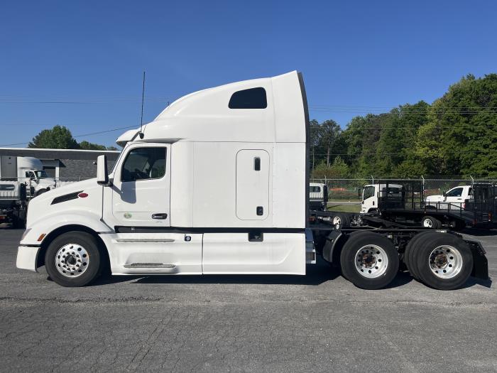 2022 Peterbilt 579-5