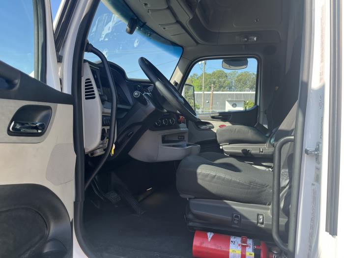 2022 Peterbilt 579-12