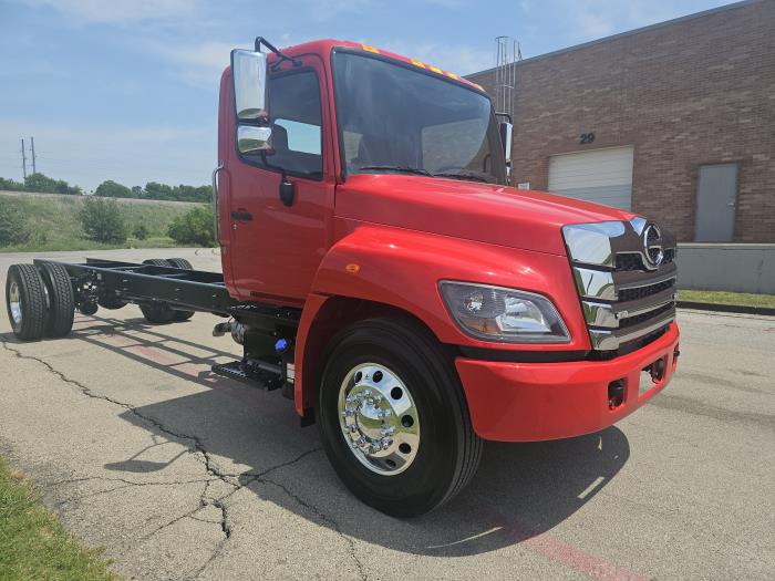 2025 Hino L6-8