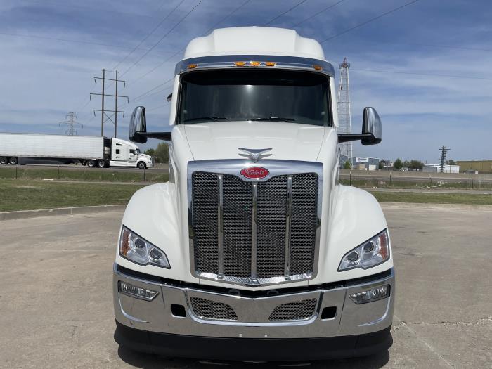 2026 Peterbilt 579-2
