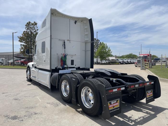 2026 Peterbilt 579-12