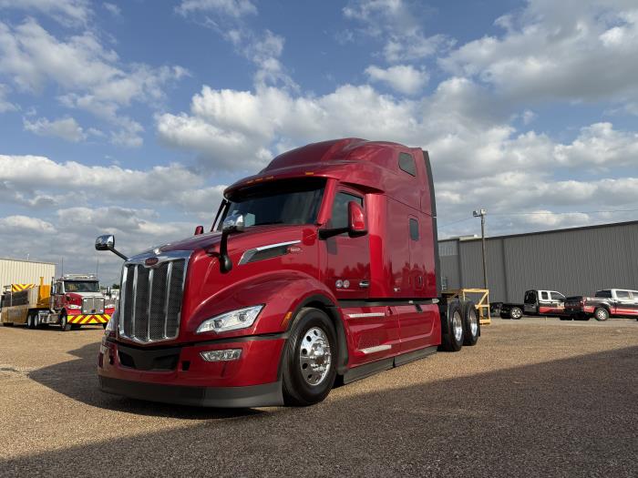 2026 Peterbilt 579-2