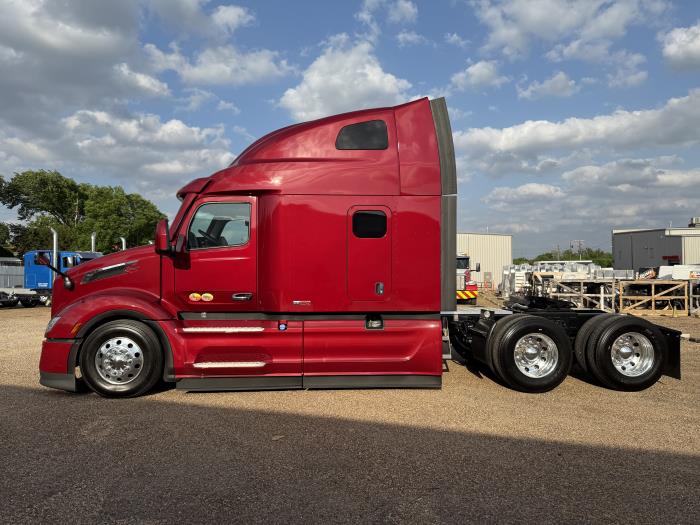 2026 Peterbilt 579-4