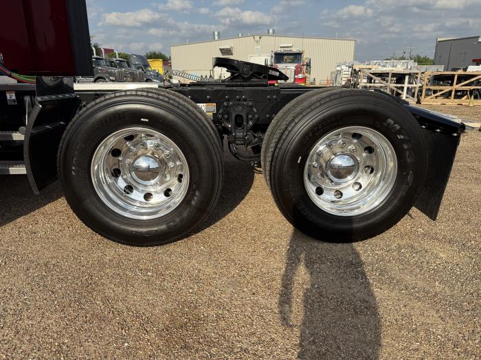 2026 Peterbilt 579-17