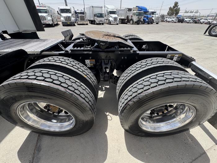 2024 Peterbilt 579-9