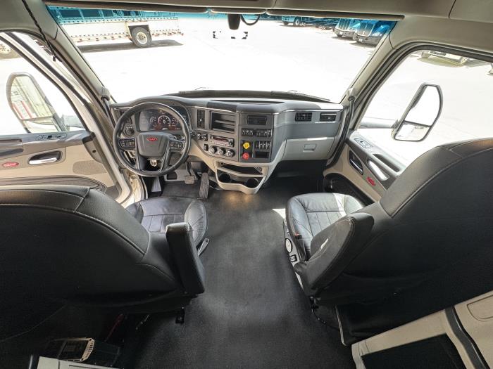 2024 Peterbilt 579-26