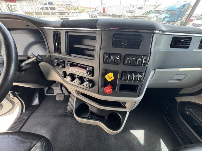 2024 Peterbilt 579-30