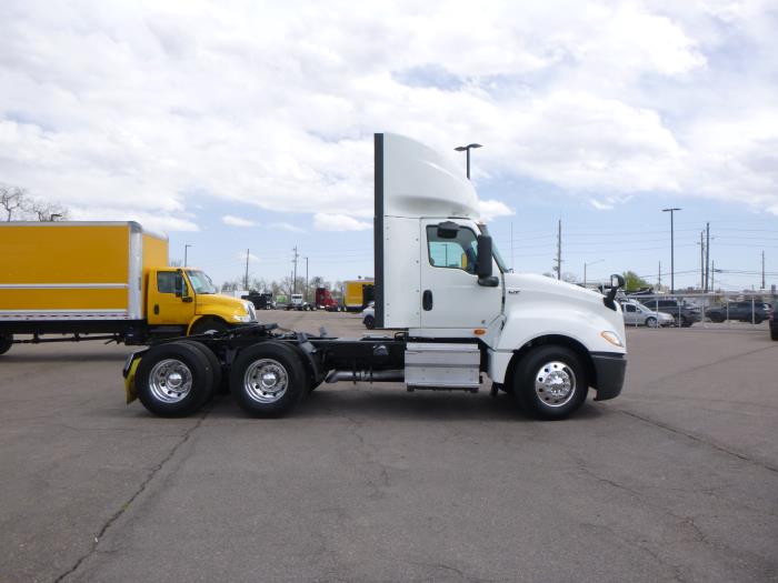 2020 International LT625-8