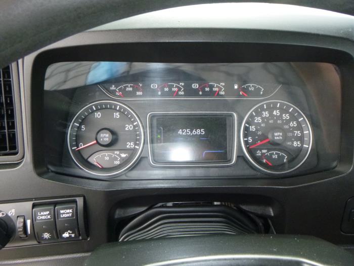 2020 International LT625-17