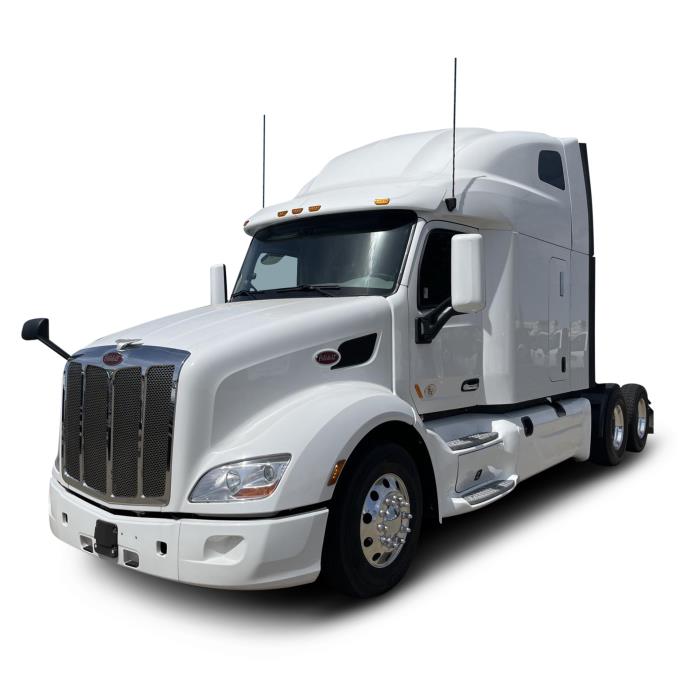 2022 Peterbilt 579-0