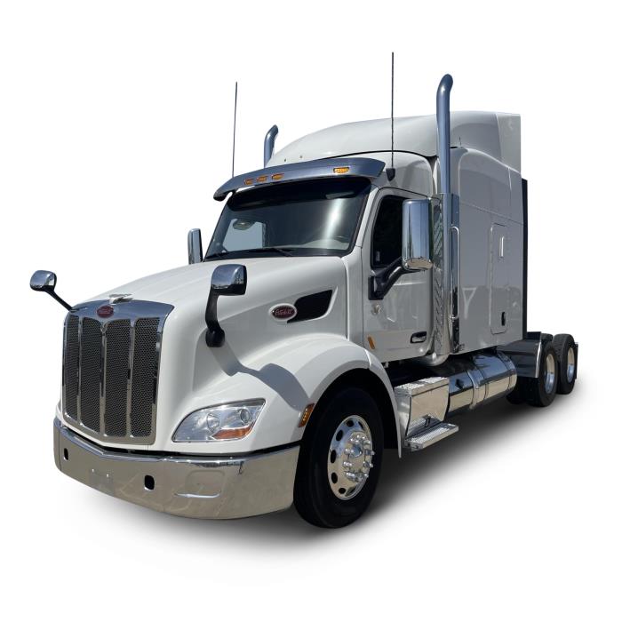 2022 Peterbilt 579-0