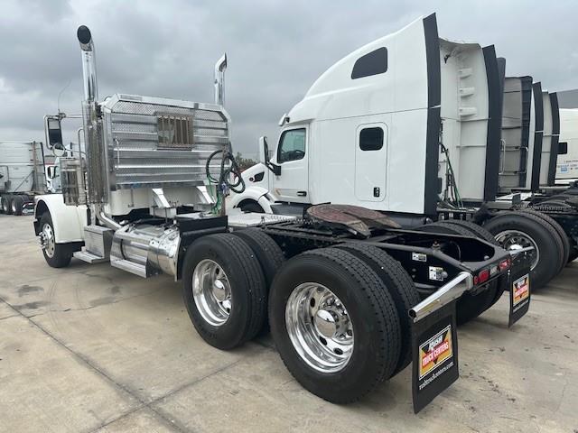 2021 Peterbilt 389-2
