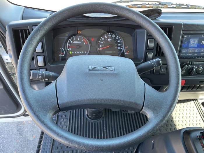2024 Isuzu NPR-10