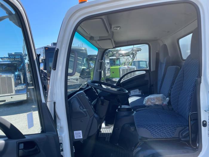 2024 Isuzu NPR-12