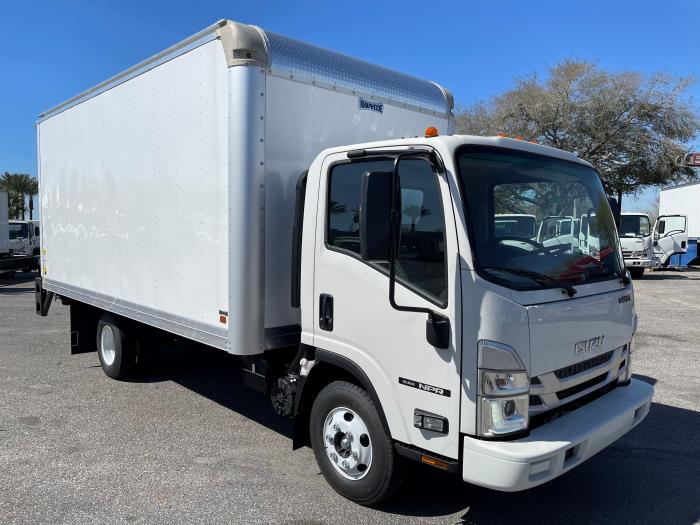 2024 Isuzu NPR-5