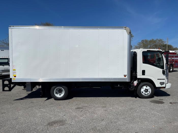 2024 Isuzu NPR-4