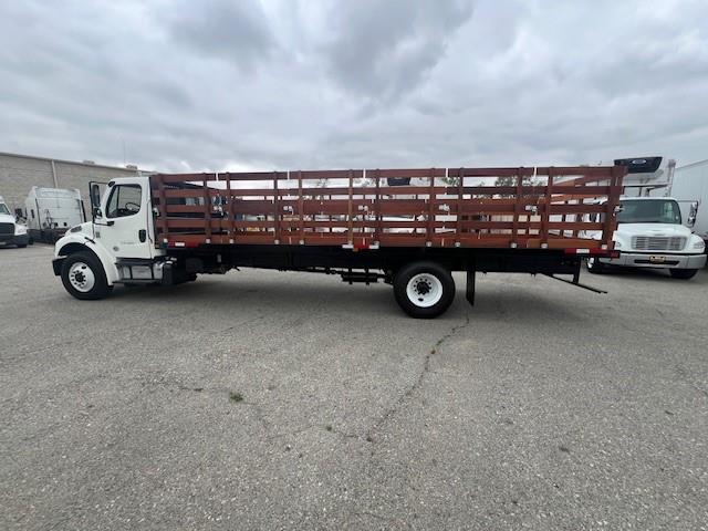 2021 Freightliner Business Class M2 106-5