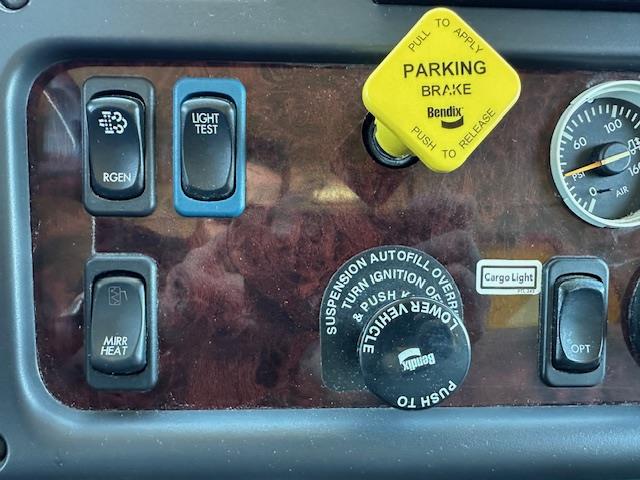 2020 Freightliner Business Class M2 106-21