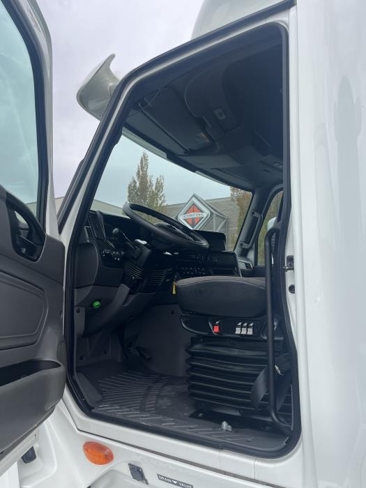 2023 International LT625-10