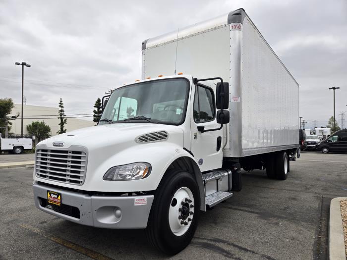 2022 Freightliner Business Class M2 106-5