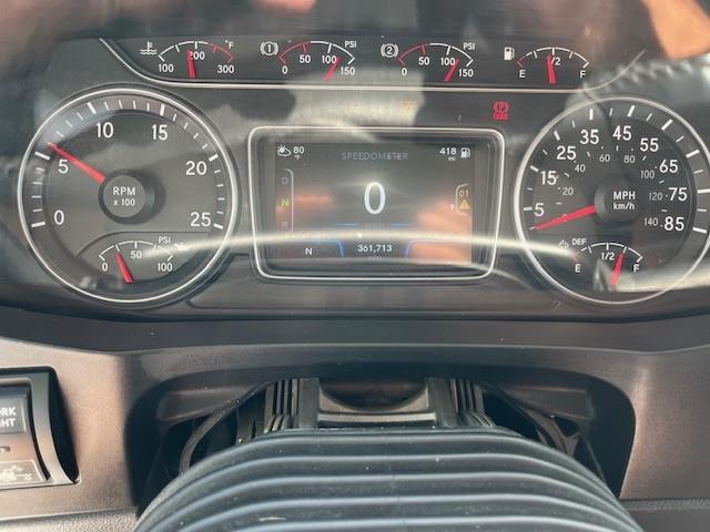 2021 International LT625-21