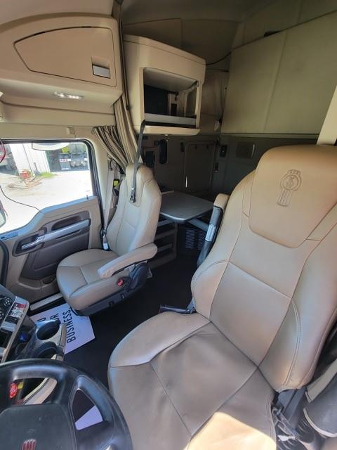 2020 Kenworth T680-8