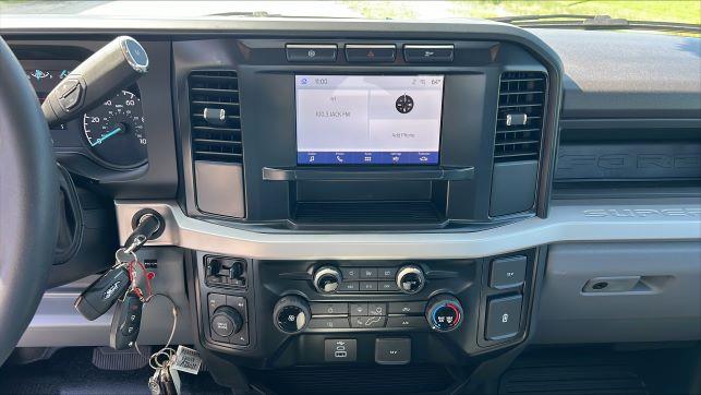 2025 Ford F-550-13