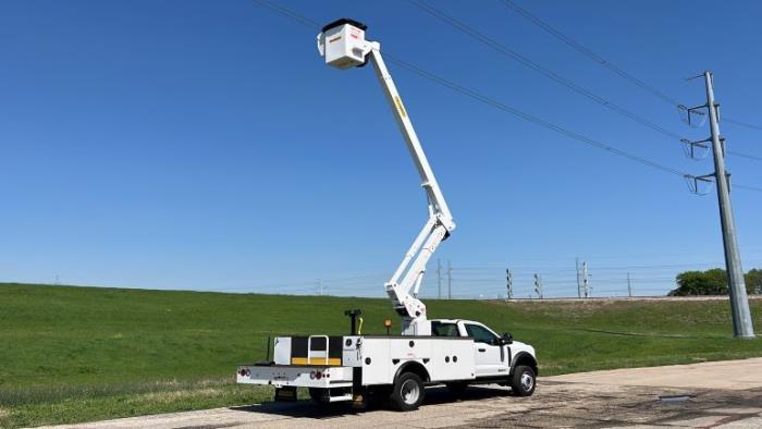2025 Ford F-550-21