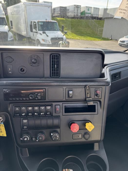 2020 International LT625-11