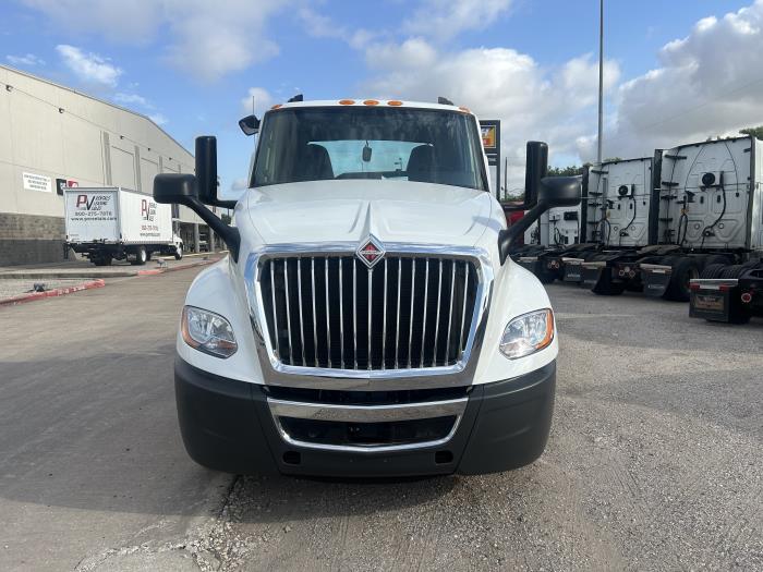 2019 International LT625-8