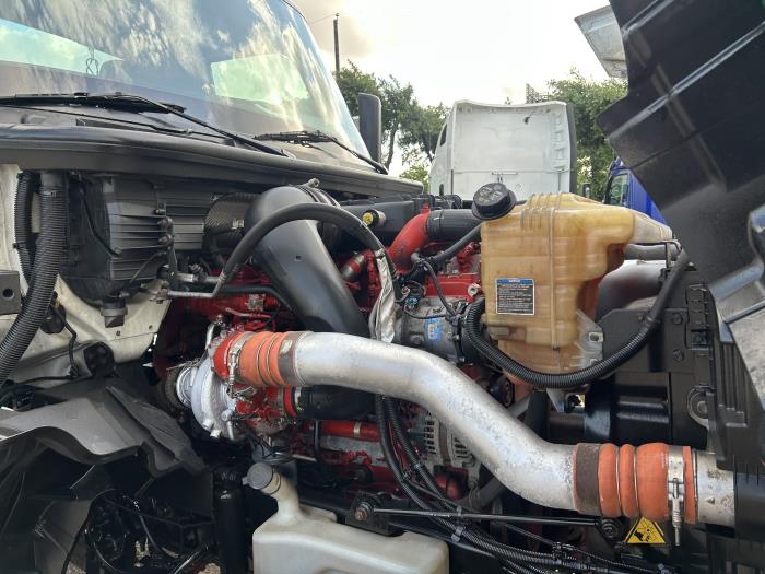 2019 International LT625-18