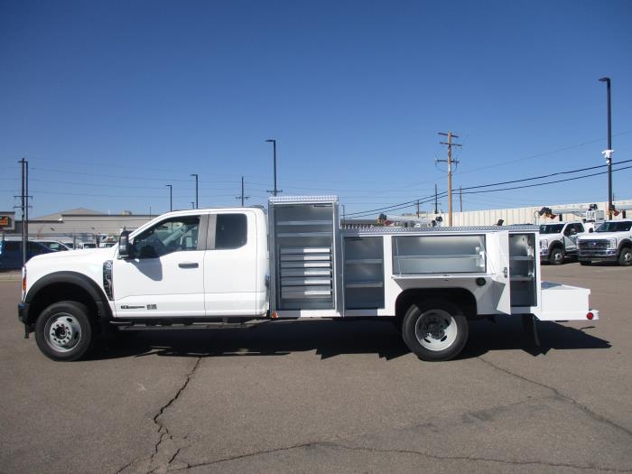 2025 Ford F-550-10