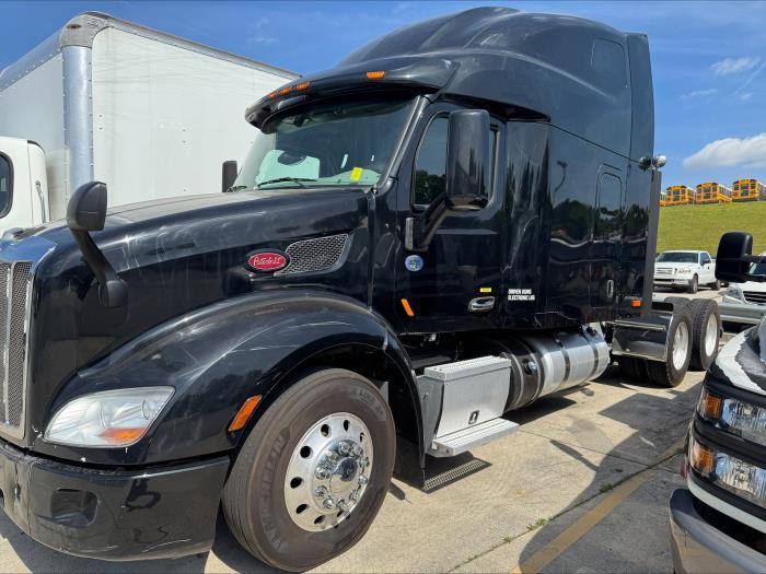 2019 Peterbilt 579-1