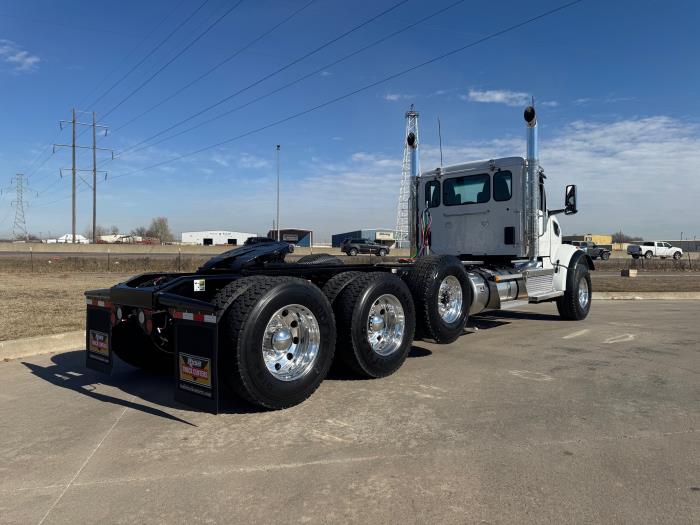2026 Peterbilt 567-6