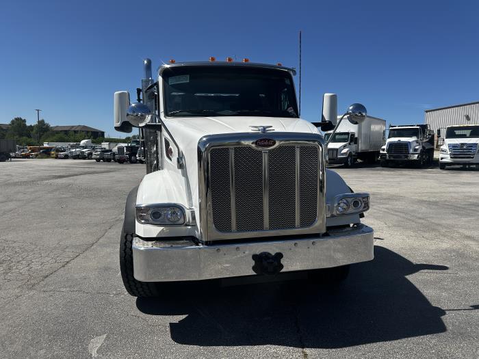 2025 Peterbilt 567-2