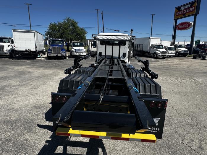 2025 Peterbilt 567-5