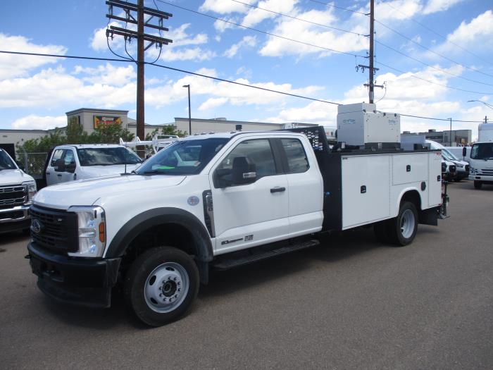 2024 Ford F-550-1