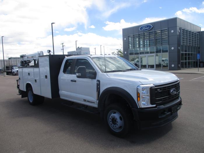 2024 Ford F-550-2