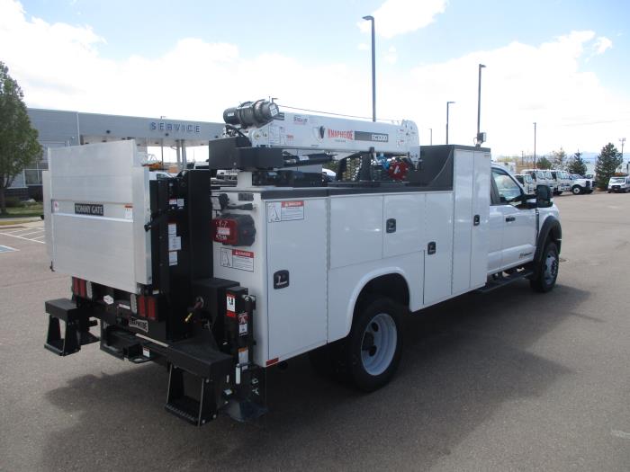 2024 Ford F-550-3