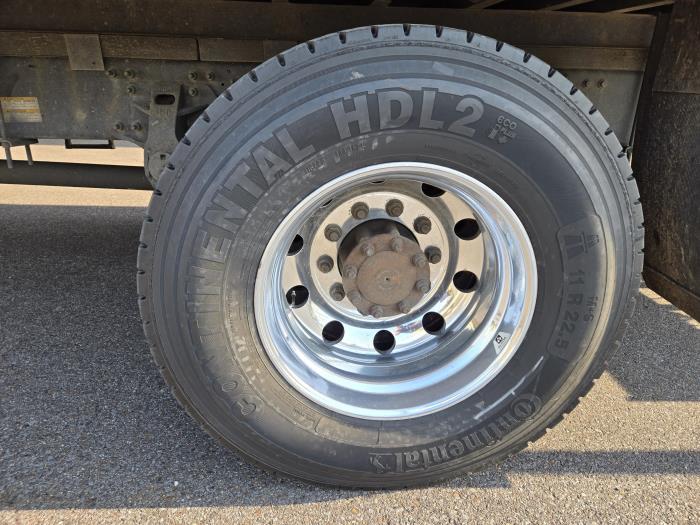 2019 Hino 268A-11