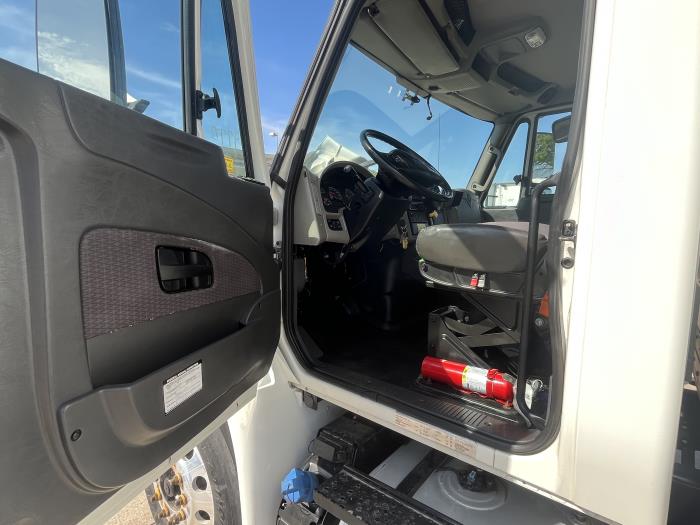 2017 International 4300-9