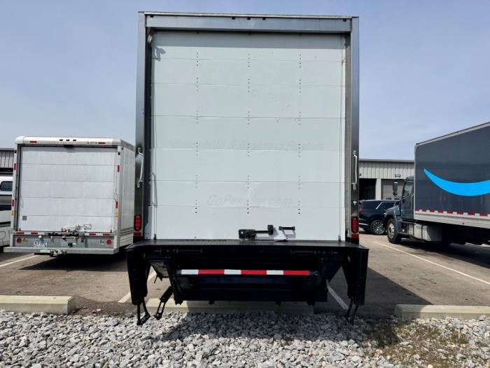 2019 Hino 268A-5
