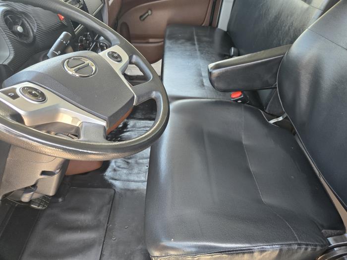 2021 Hino L6-6