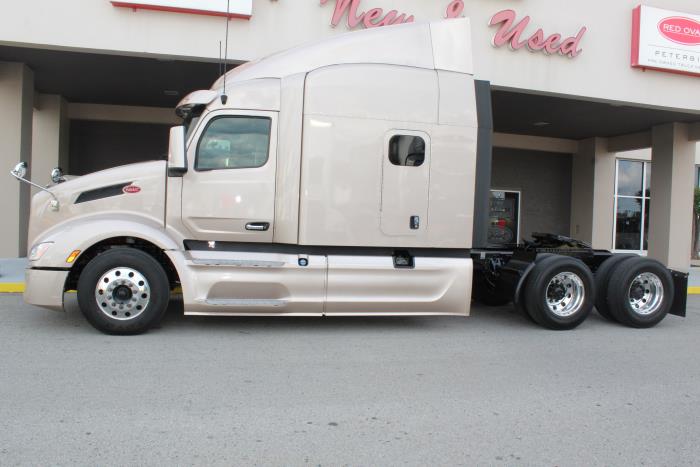 2023 Peterbilt 579-3