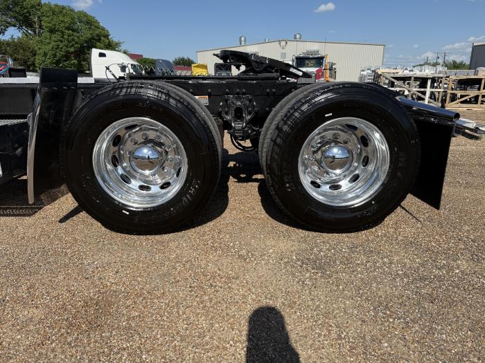 2026 Peterbilt 589-16
