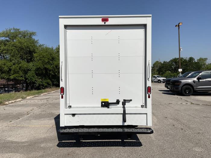 2025 Ford E-350-4