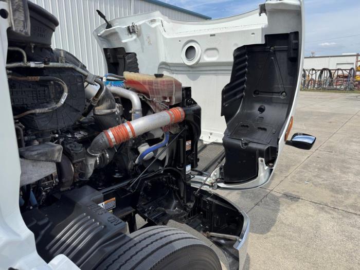2020 Peterbilt 579-25