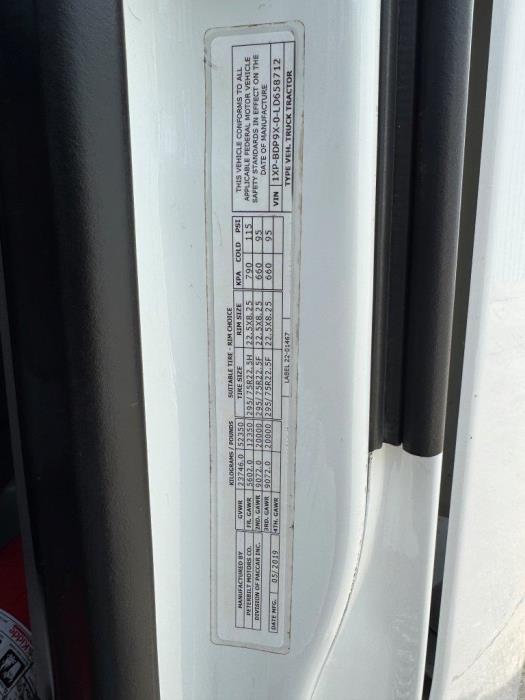 2020 Peterbilt 579-28