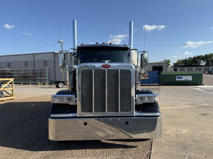 2026 Peterbilt 589-12