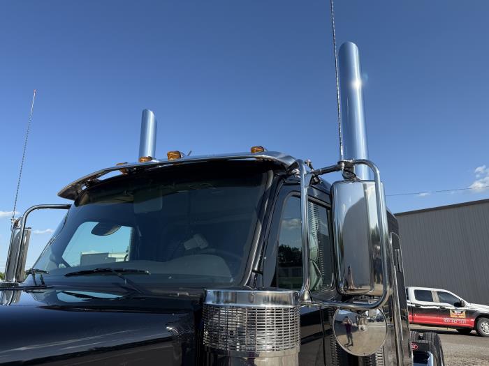 2026 Peterbilt 589-14